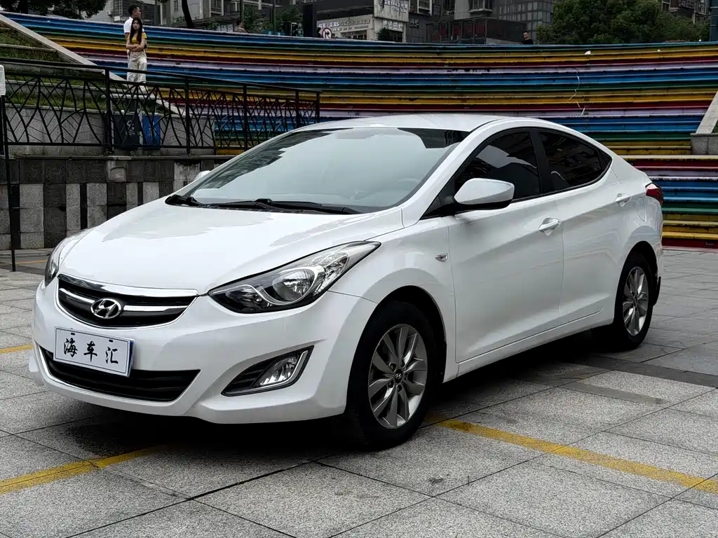Hyundai Elantra Langdong 2015 — фото 1