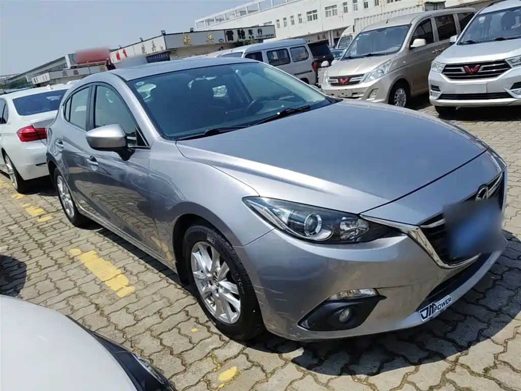 Mazda 3 Axela 2016 — фото 22