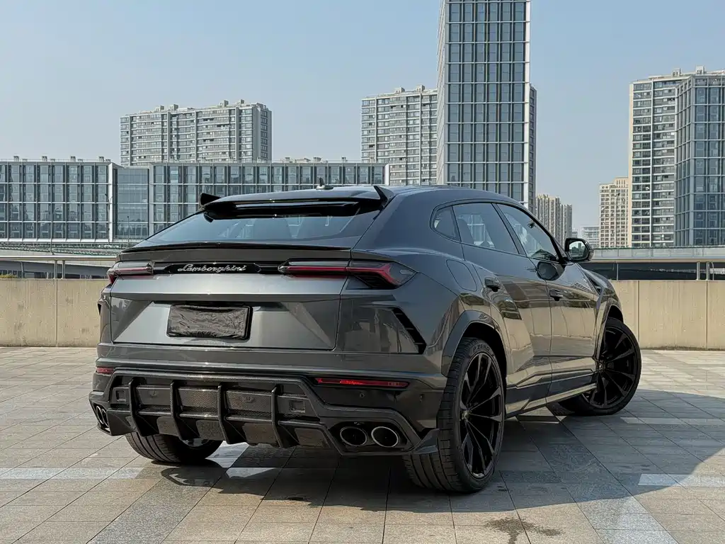 Lamborghini Urus 2019 — фото 5