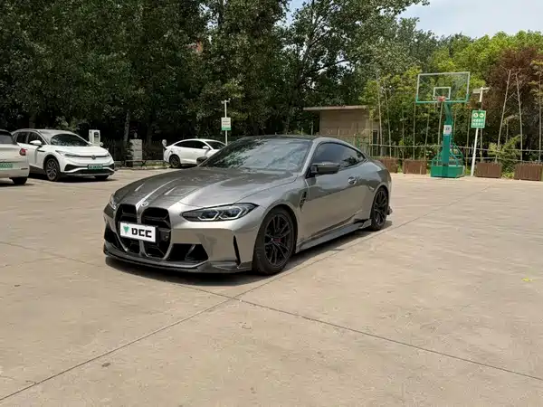 BMW M4 2022