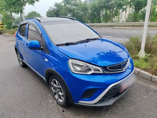 Geely Vision X1 2017
