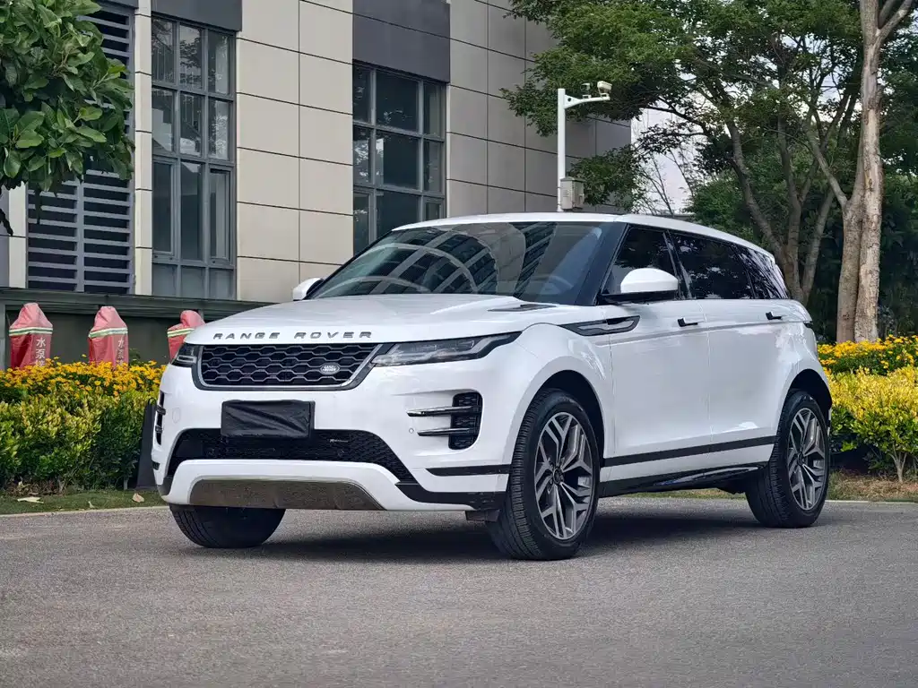 Land Rover Evoque 2023 — фото 1