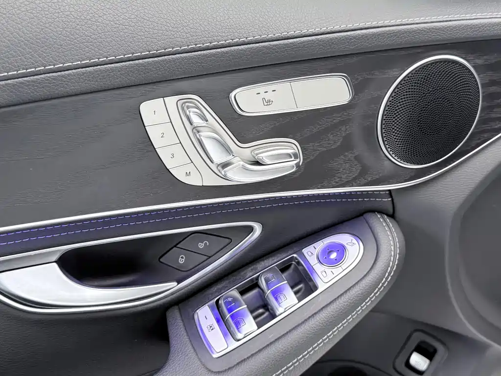 Mercedes-Benz C-Class 2020 — фото 11