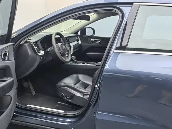 Volvo XC60 2019
