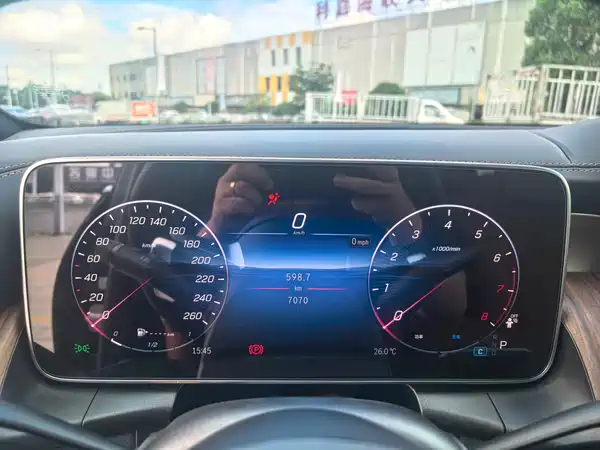Mercedes-Benz GLC 2025
