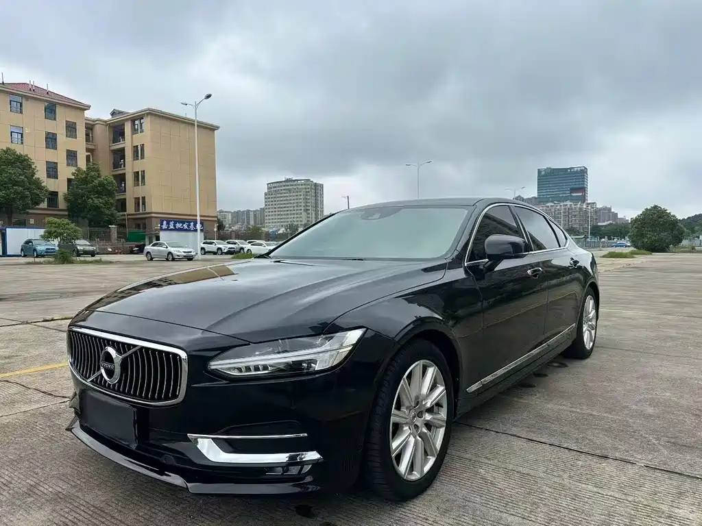 Volvo S90 2020