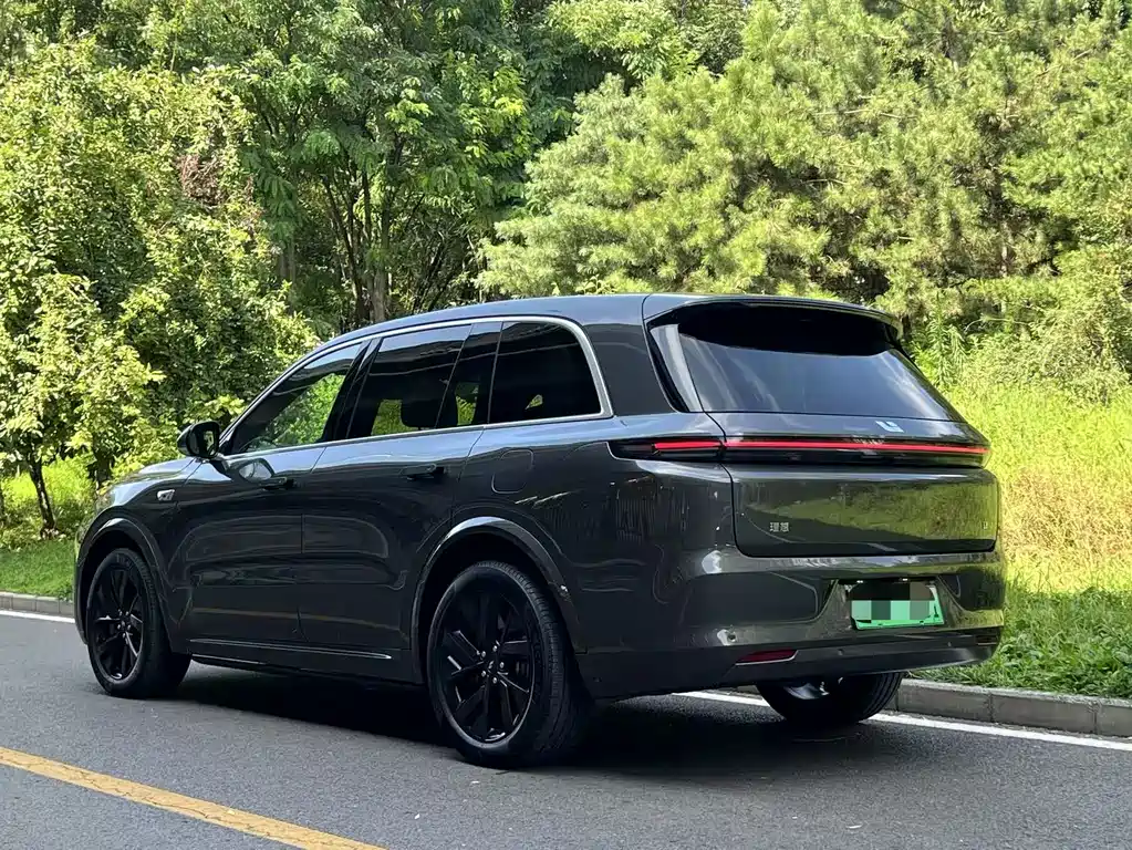 Li Auto Li L8 2023