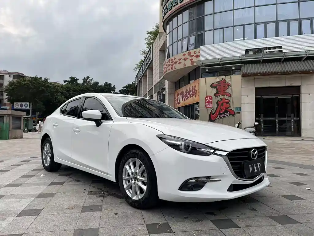 Mazda 3 Axela 2019 — фото 3