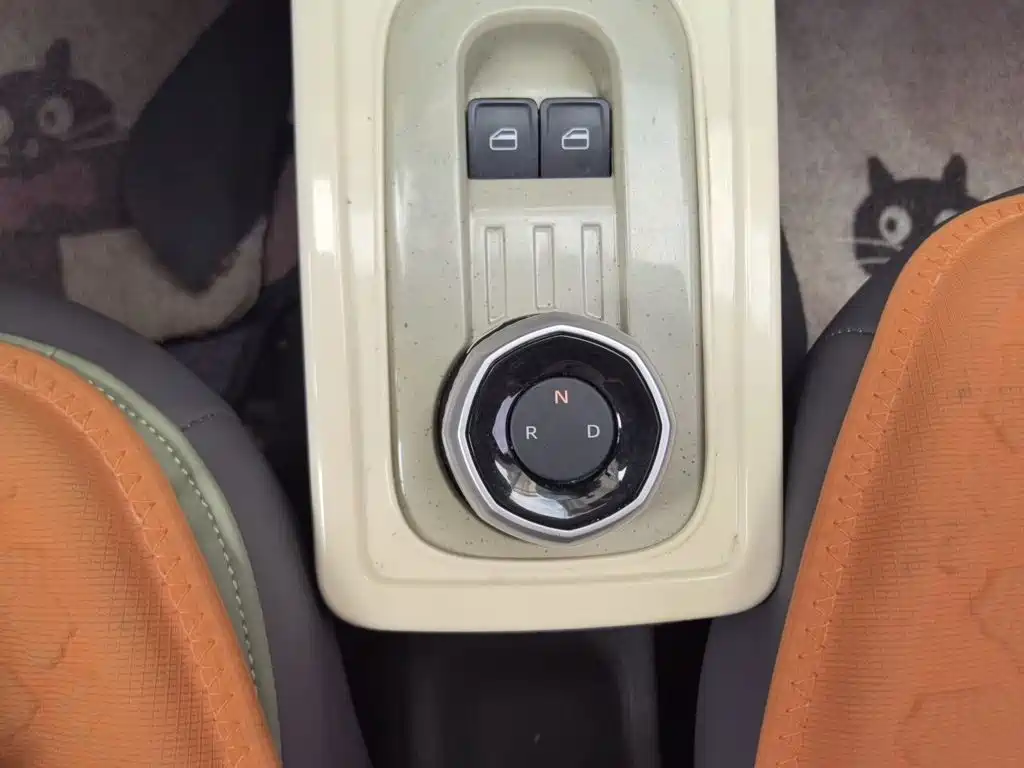 Geely Galaxy Panda 2023 — фото 15