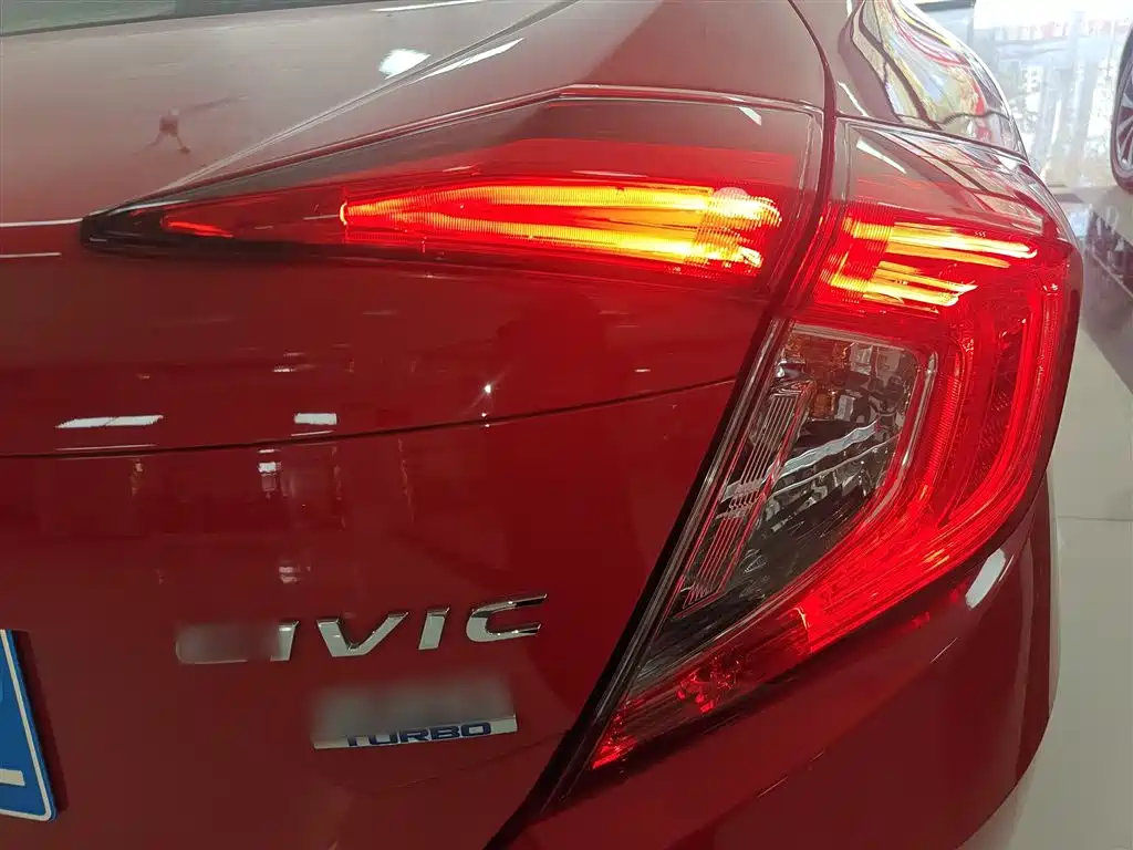 Honda Civic 2020 — фото 24