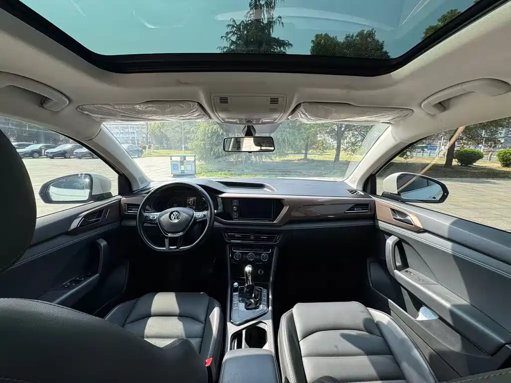 Volkswagen Tharu 2019