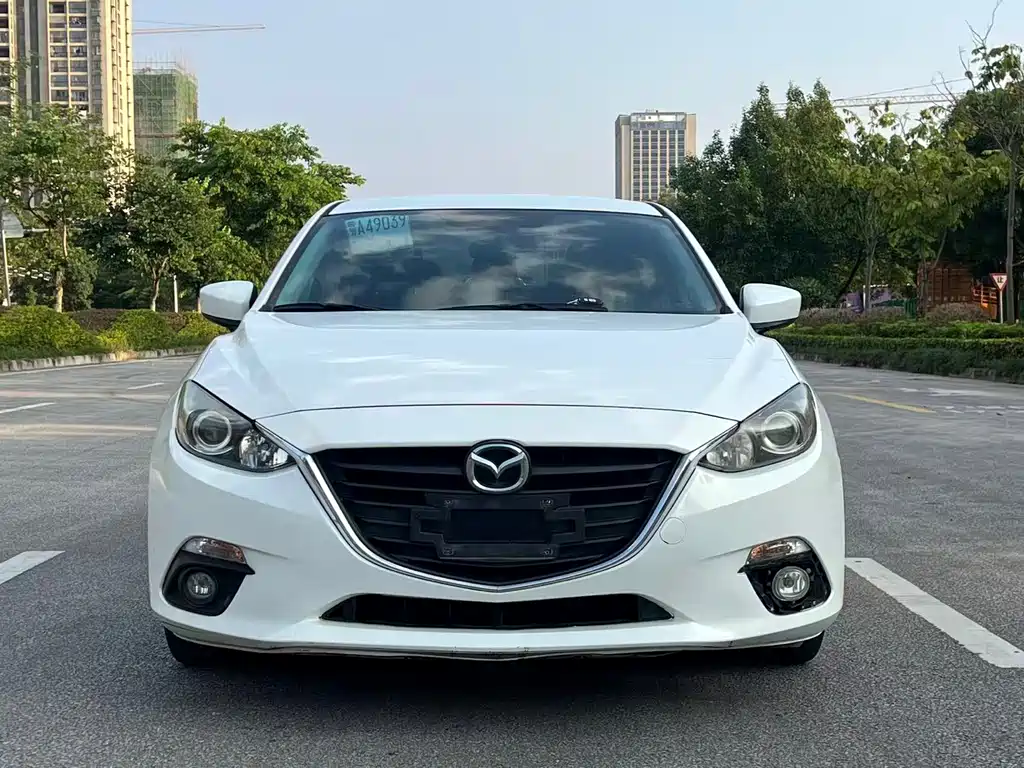 Mazda 3 Axela 2016