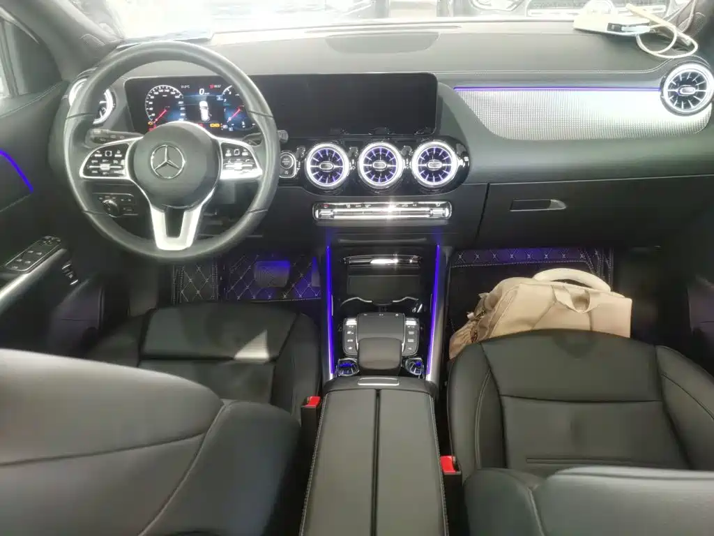 Mercedes-Benz GLA 2023 — фото 10