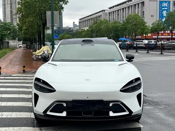 Xiaomi YU7 2025