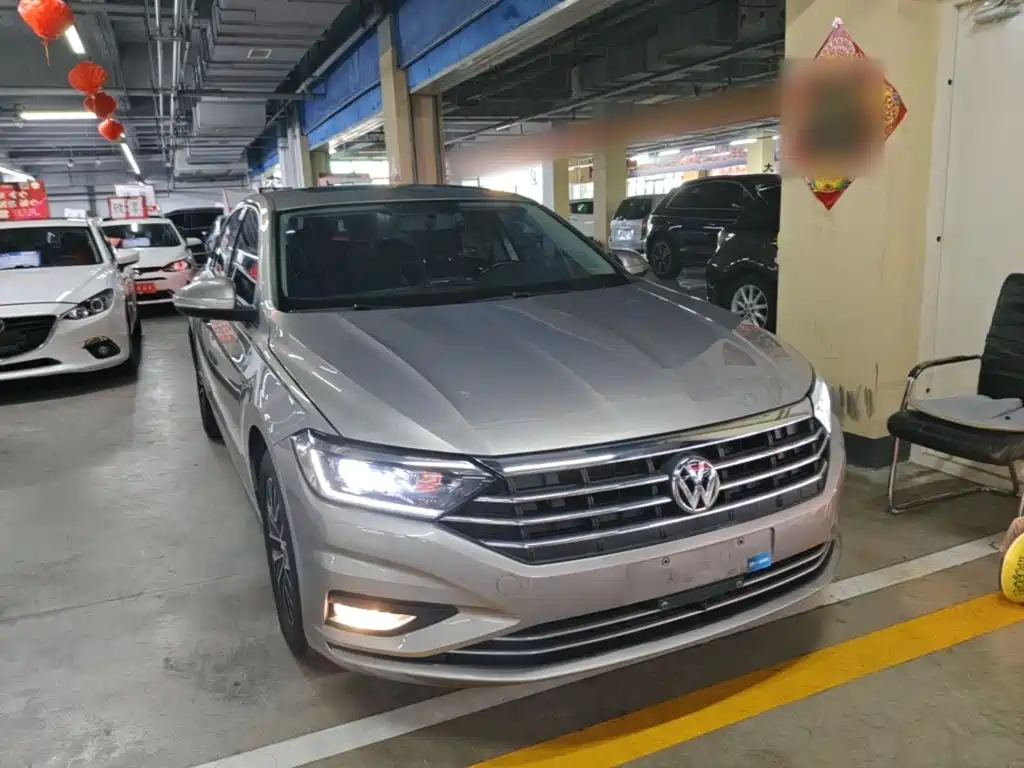 Volkswagen Sagitar 2020