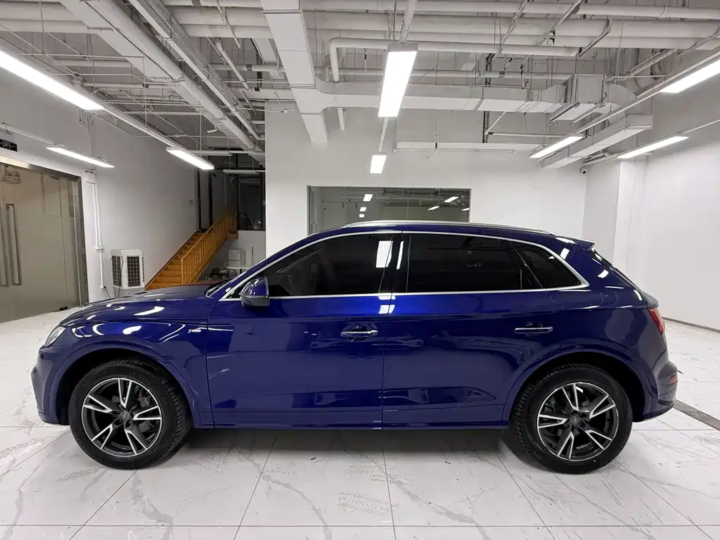 Audi Q5L 2019 — фото 3