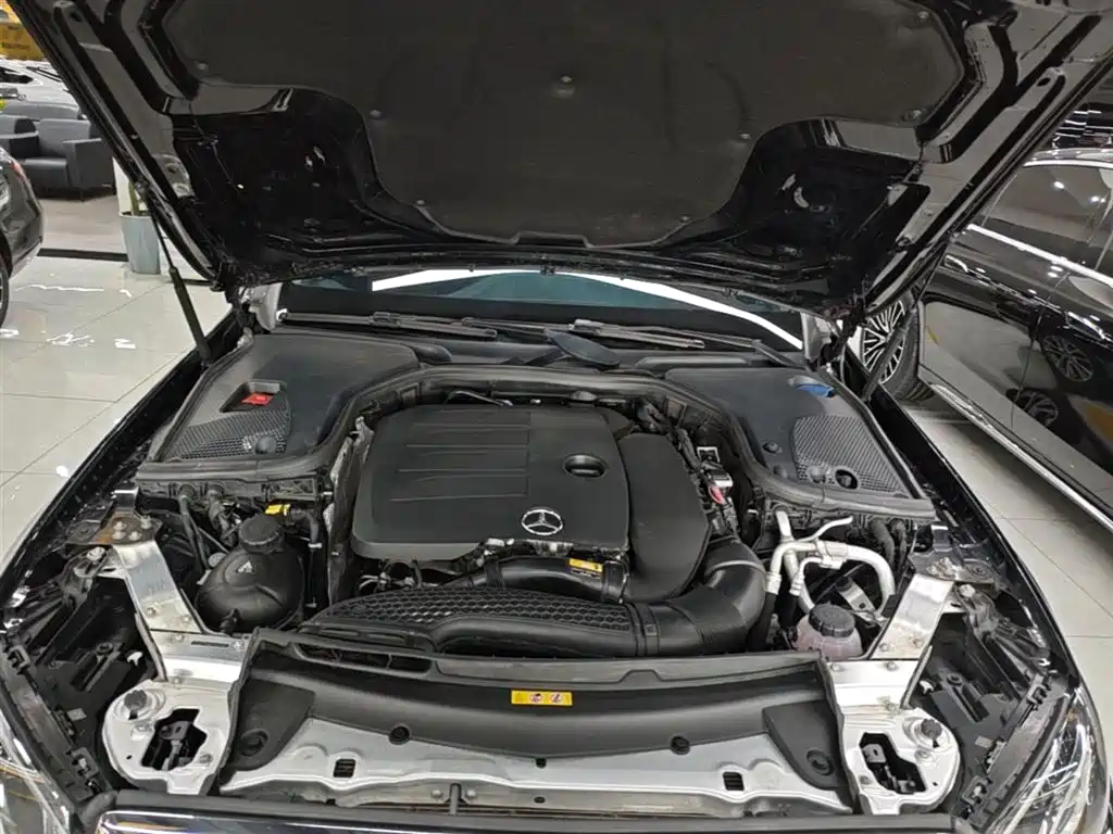 Mercedes-Benz E-Class 2020 — фото 20