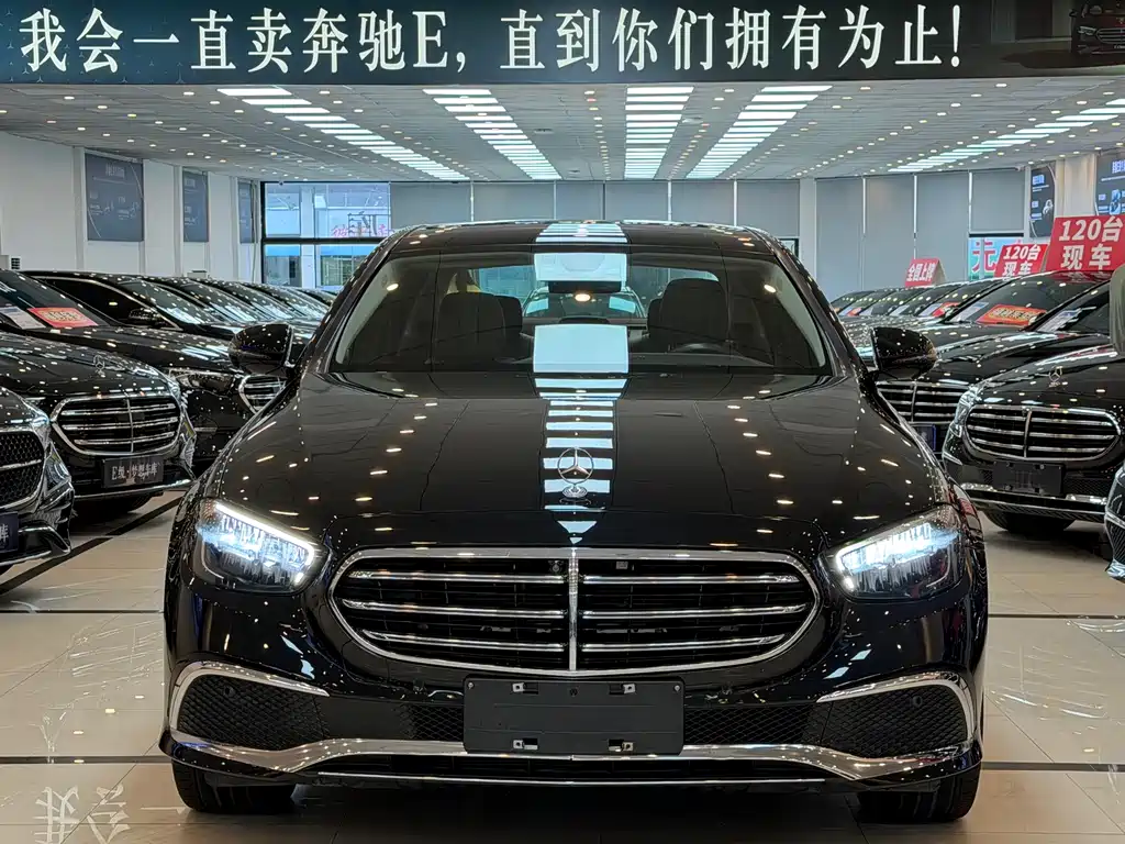 Mercedes-Benz E-Class 2022