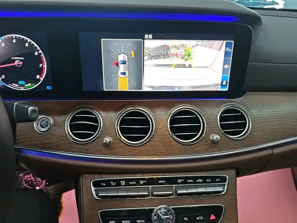 Mercedes-Benz E-Class 2020 — фото 13