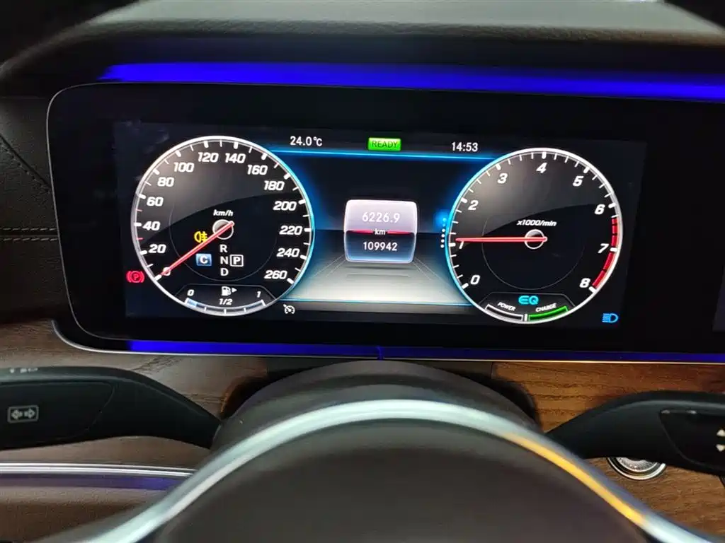 Mercedes-Benz E-Class 2020 — фото 12