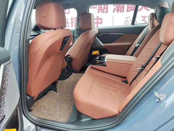 BMW 5 Series 2024