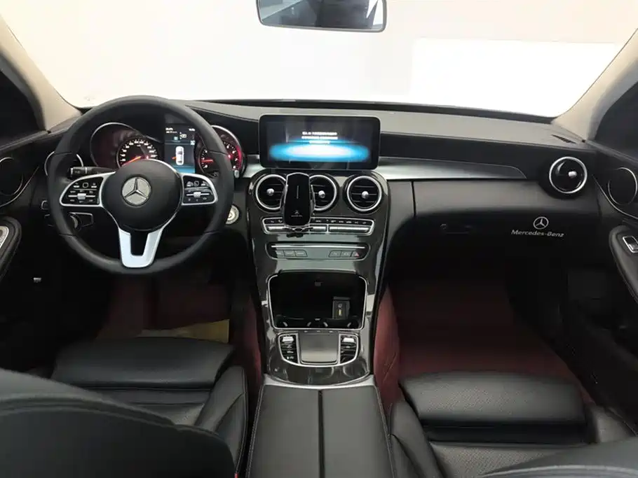 Mercedes-Benz C-Class 2019 — фото 12