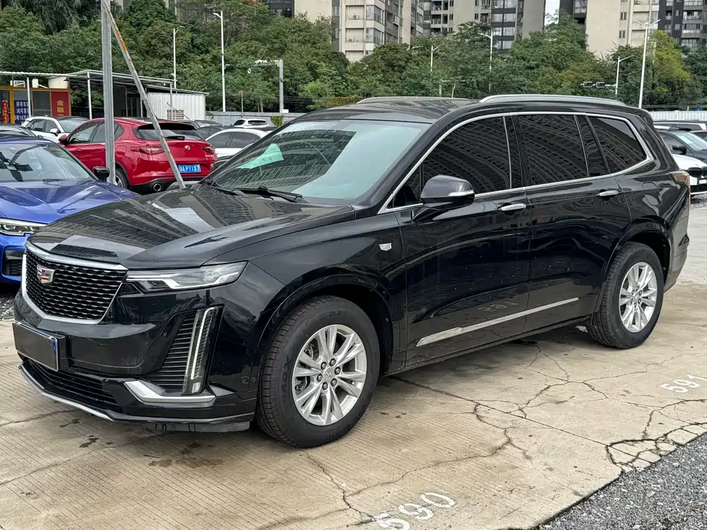 Cadillac XT6 2020 — фото 2