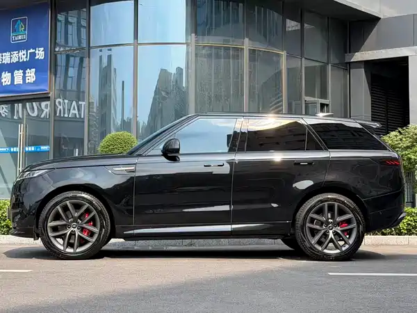 Land Rover Range Rover Sport 2026