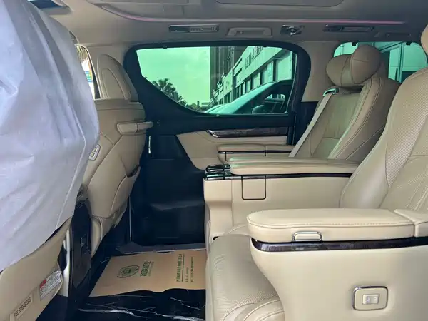 Toyota Alphard 2020