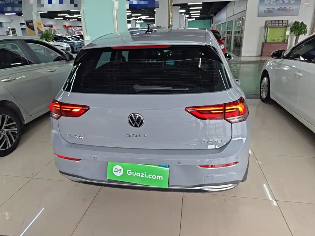 Volkswagen Golf 2021