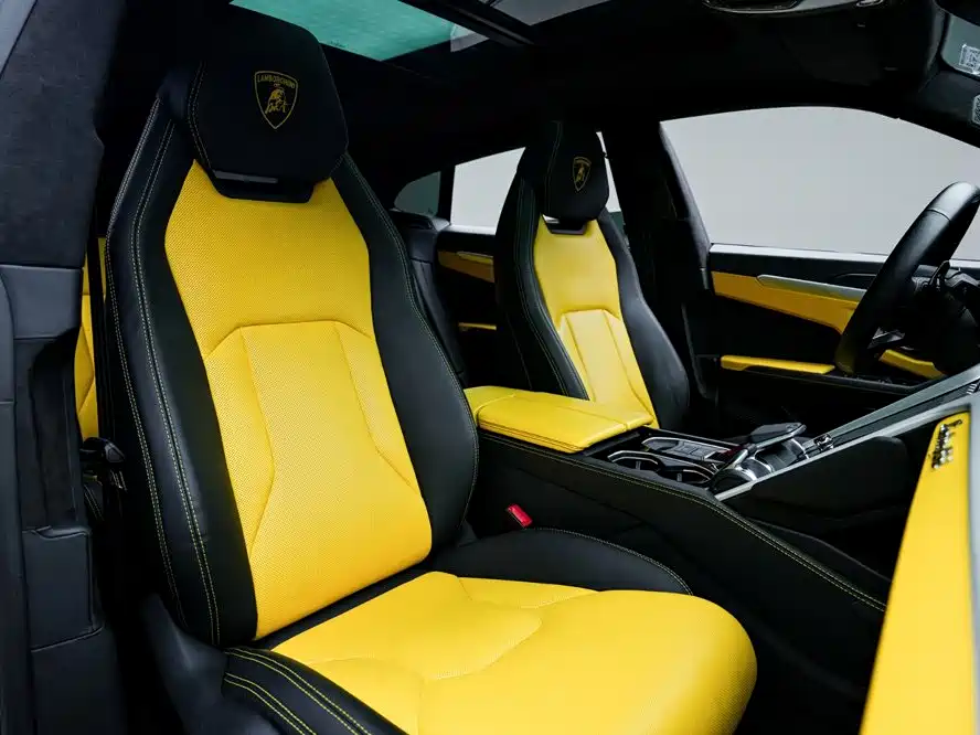 Lamborghini Urus 2022 — фото 13