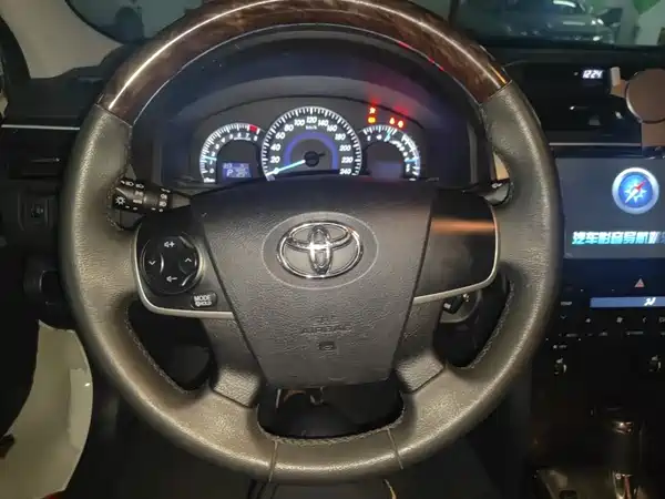 Toyota Camry 2015
