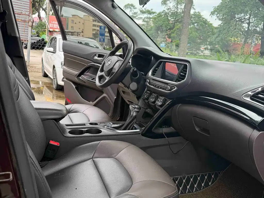 GAC Trumpchi GS4 2018 — фото 15