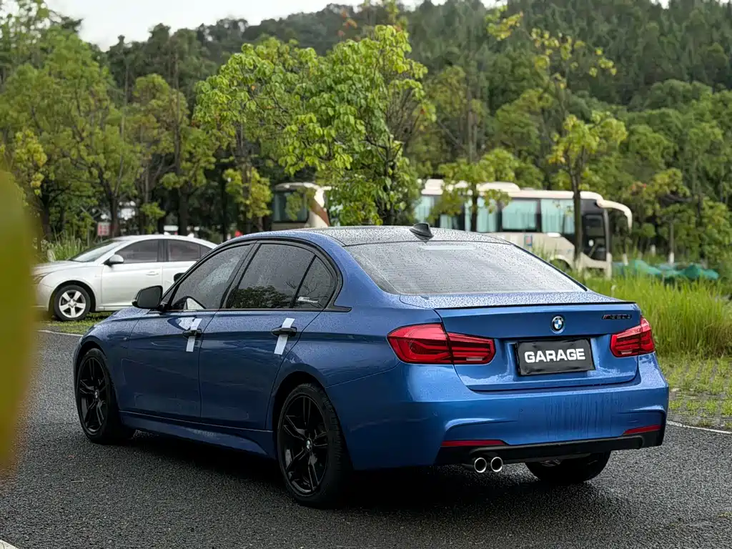 BMW 3 Series 2017 — фото 11