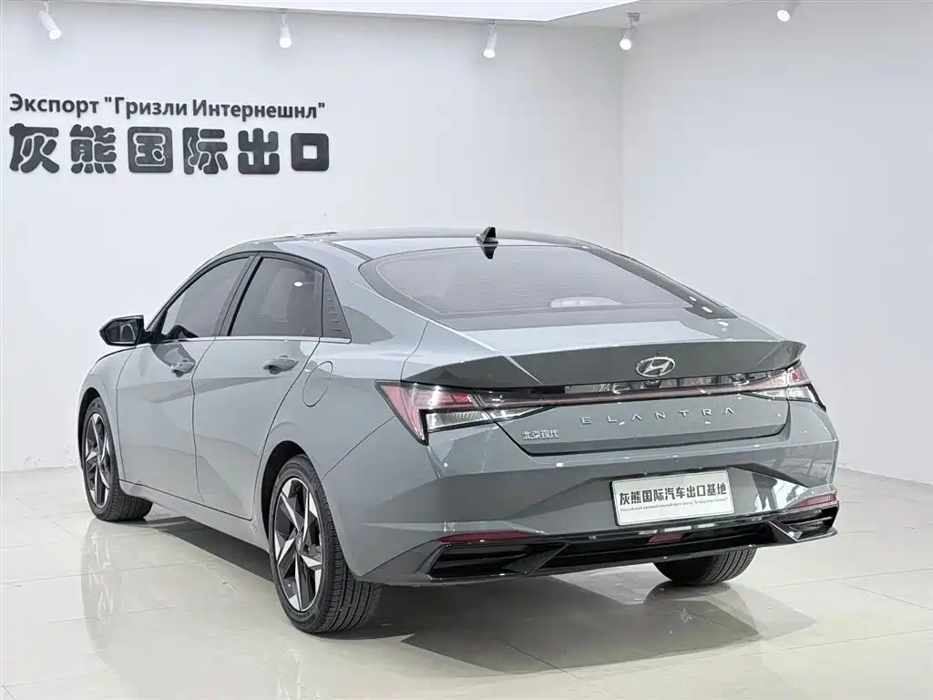 Hyundai Elantra 2023