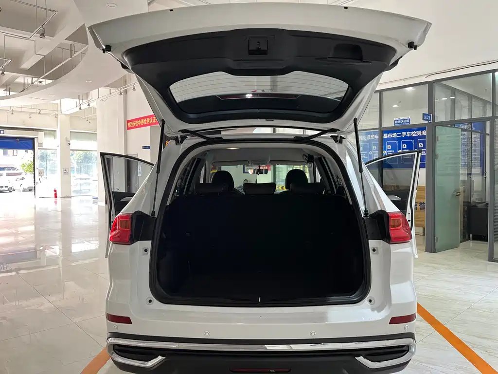 Haval M6 2023 — фото 17