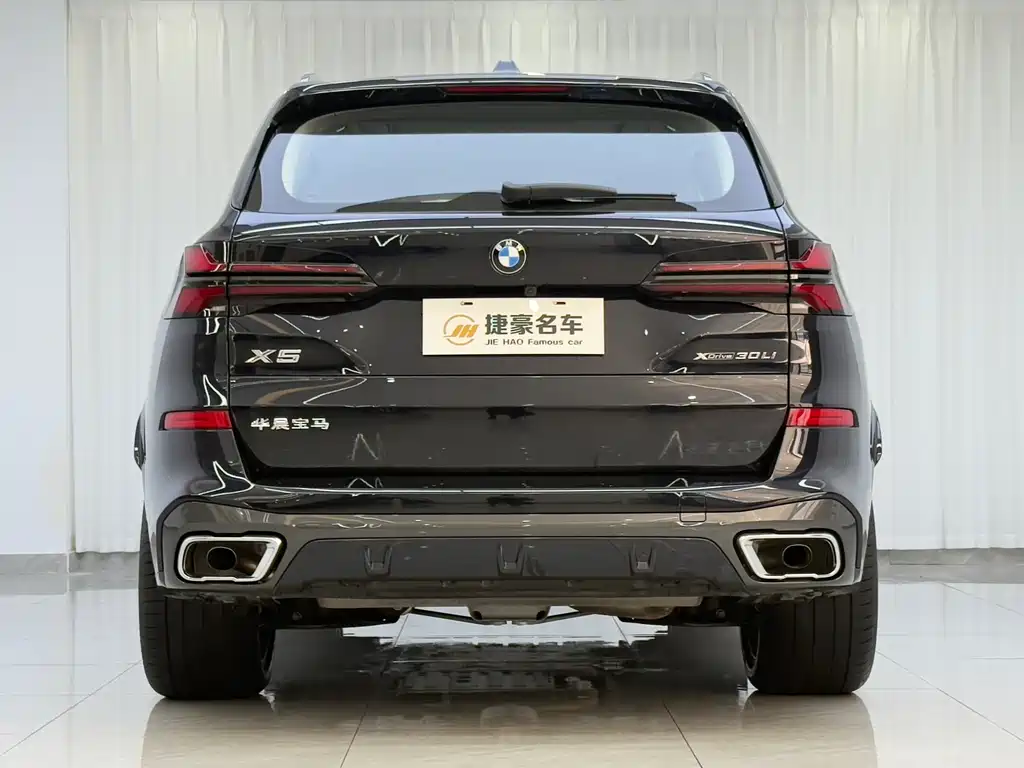 BMW X5 2025 — фото 12