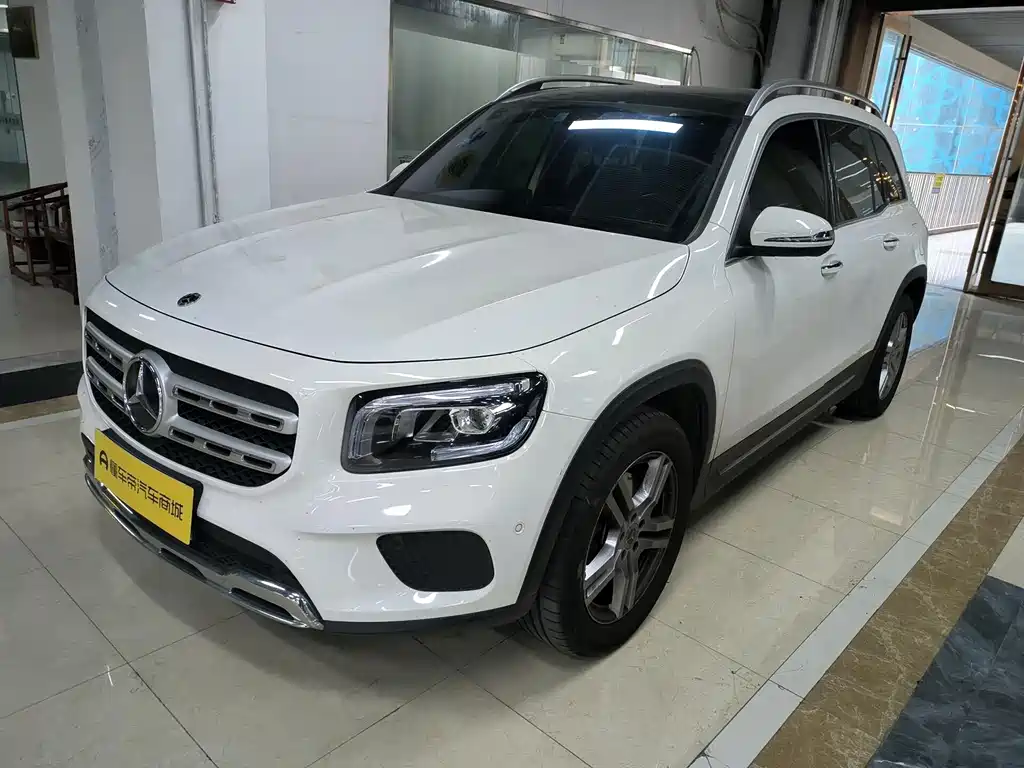 Mercedes-Benz GLB 2023