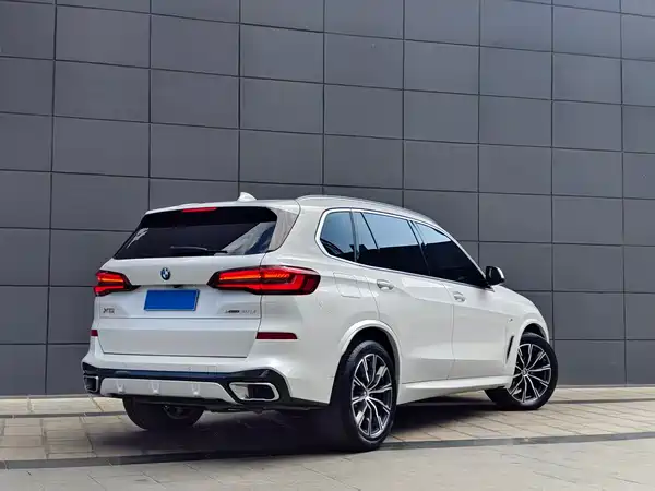 BMW X5 2022