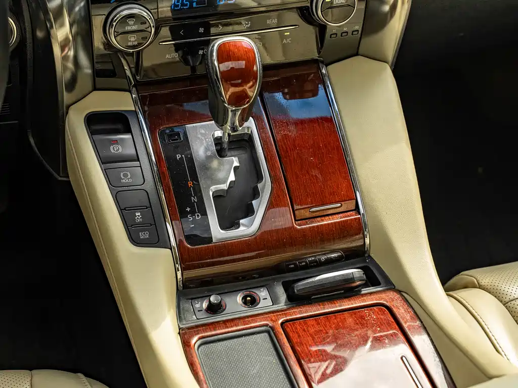 Toyota Alphard 2015 — фото 12