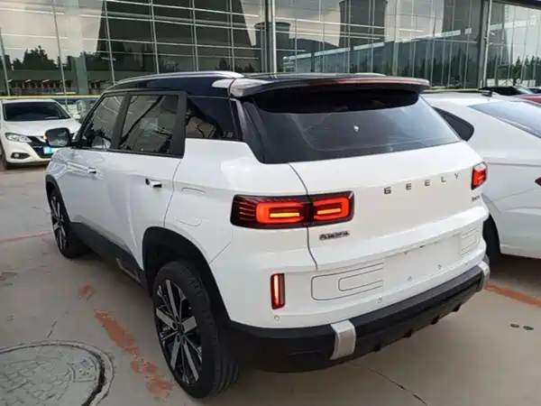 Geely ICON 2023