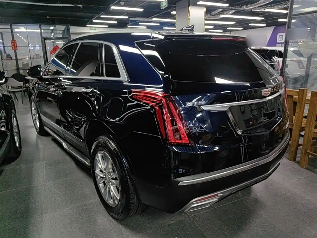 Cadillac XT5 2022 — фото 5