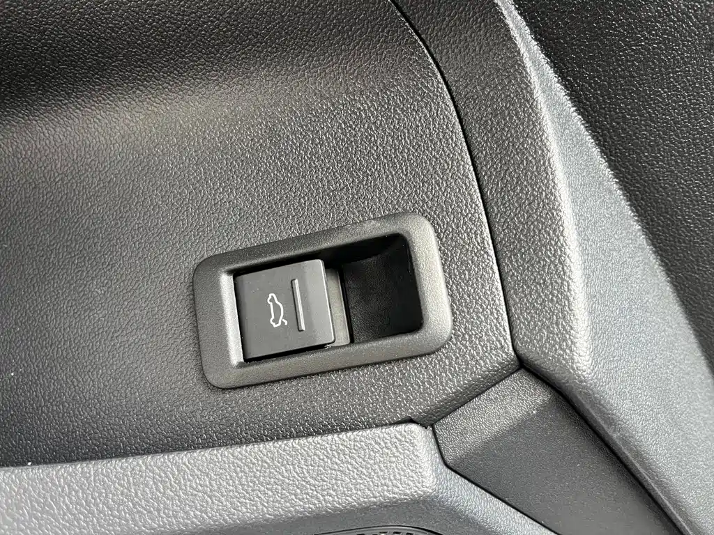 Audi A3 2023 — фото 16