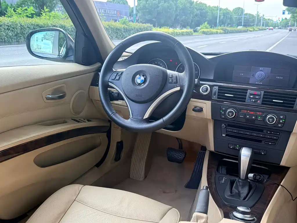 BMW 3 Series 2008 — фото 15