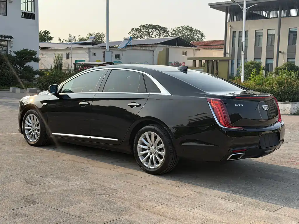 Cadillac XTS 2019 — фото 6