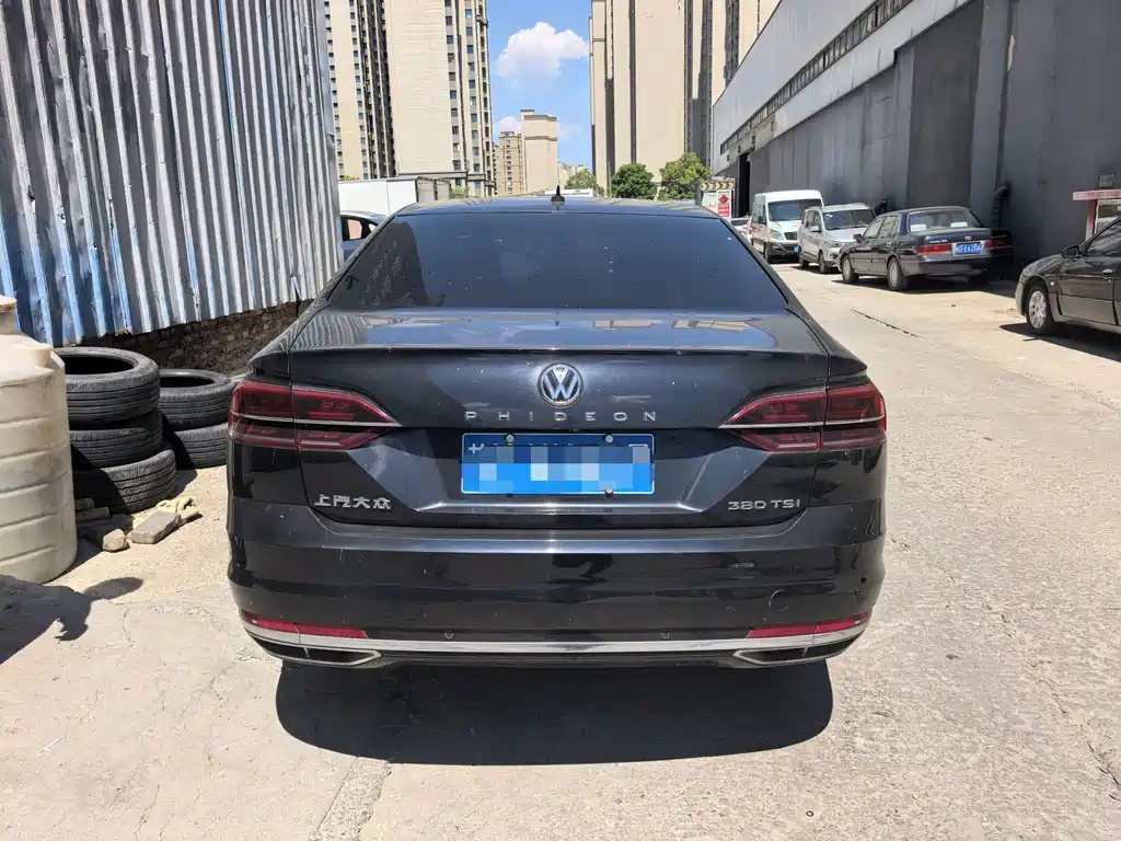 Volkswagen Phideon 2017 — фото 9