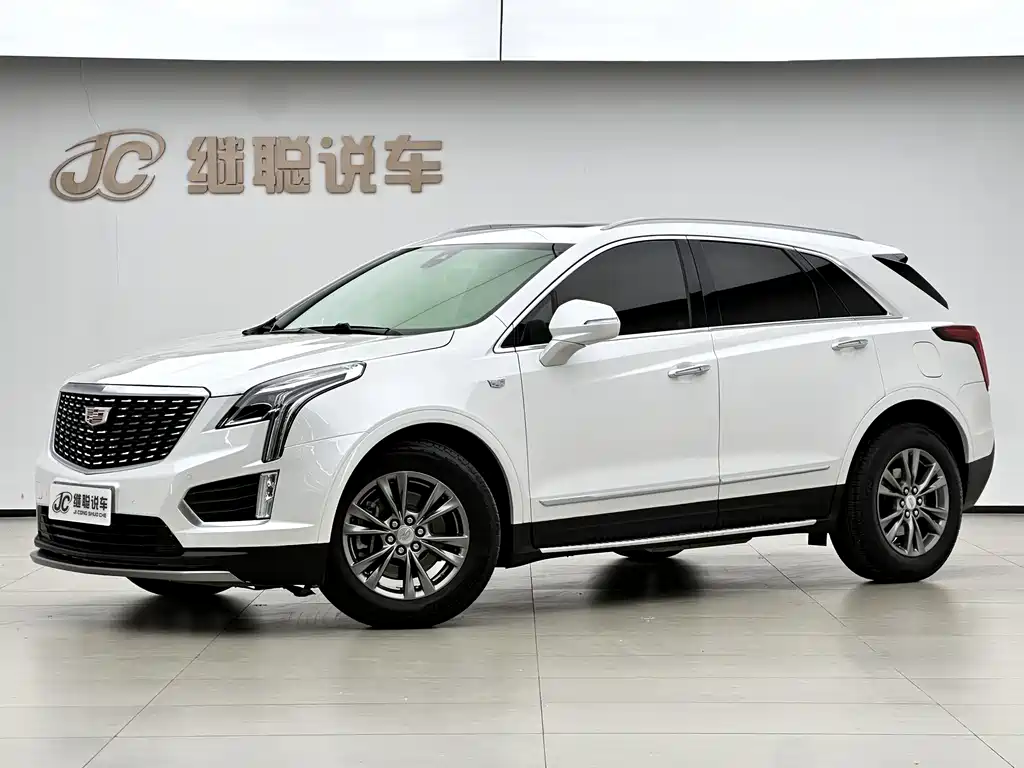 Cadillac XT5 2020 — фото 1