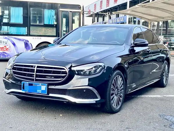 Mercedes-Benz E-Class 2023
