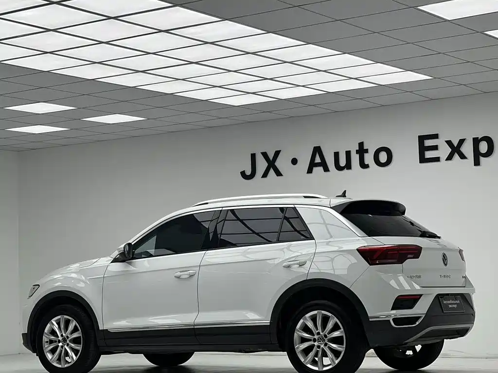 Volkswagen T-Roc 2022 — фото 10