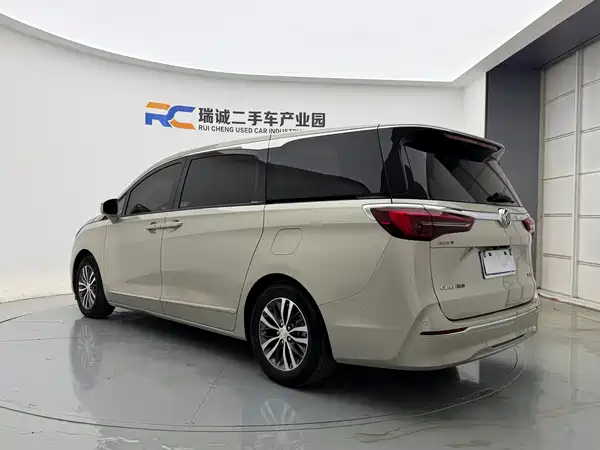 Buick GL8 2023